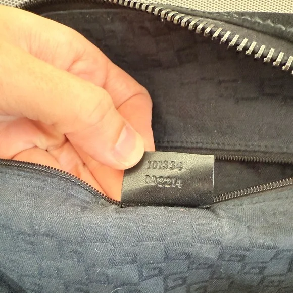 Large Black Suede Gucci Hobo Bag - Picture 10 of 14